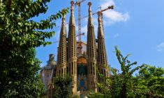 Gaudi'nin bitmeyen eseri: La Sagrada Familia
